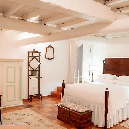 Casa De Cima - Muralha Do Castelo De فيلة