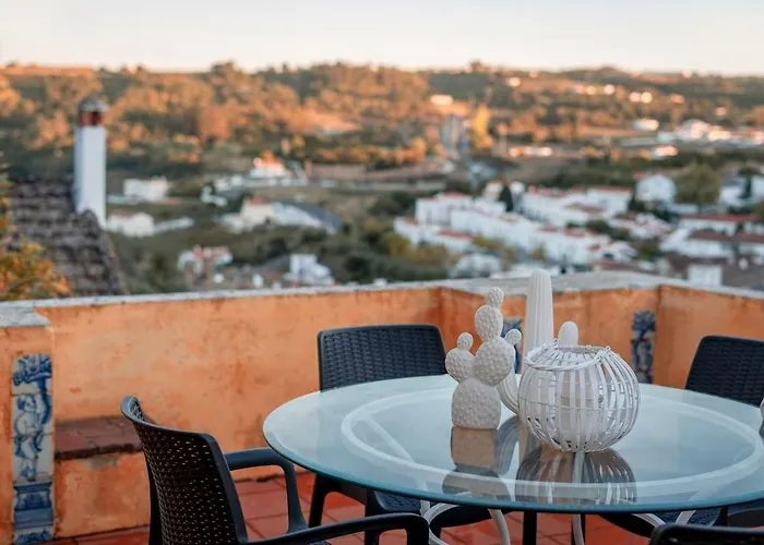 Casa De Cima - Muralha Do Castelo De Вилла